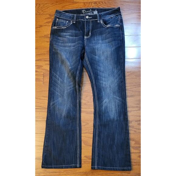 ND Weekend Cropped Jeans Embellished Fleur de Lis Pocket Women's 10 (32x29.5L) - Picture 2 of 14